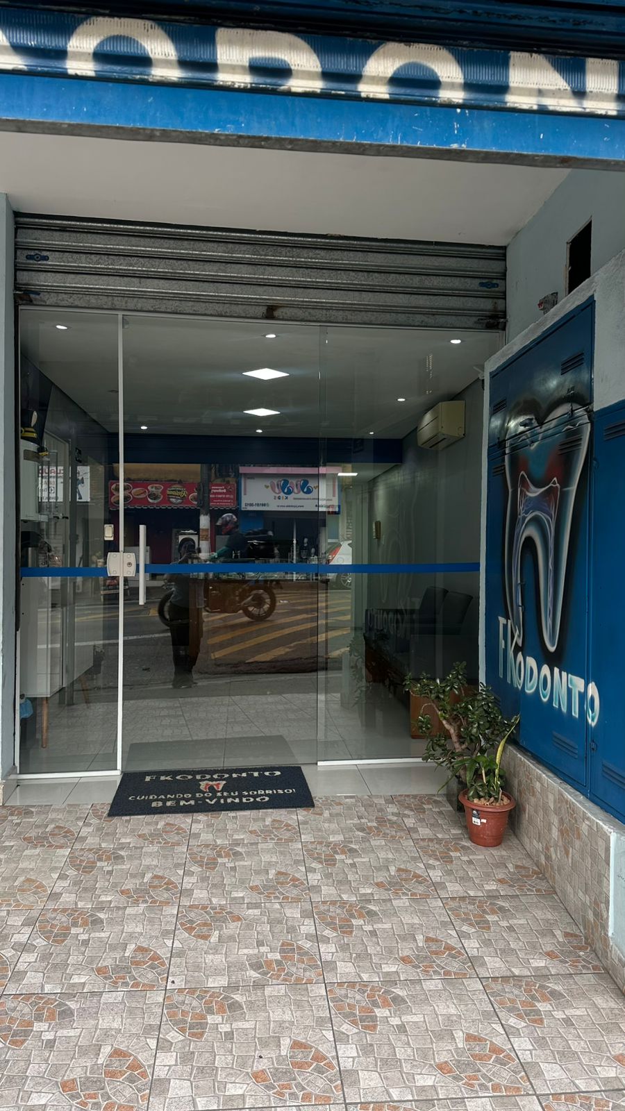 Entrada principal da clínica FKODONTO